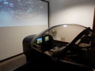 Simulátor Simstar Bravo s chytrým autopilotem a dotykovým displejem | Autor: Kateřina Konečná