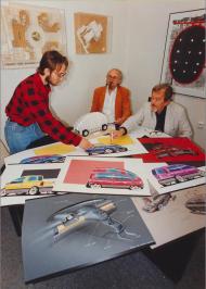 Obhajoby ročníkových projektů – student Miroslav Jaskmanicki, pedagogové Jan Rajlich a Miloš Klíma (1995) | Autor: archiv OPD