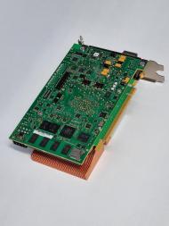 Akcelerační karta vybavená čipem FPGA zvládne monitorovat až 400 gigabitů dat za sekundu | Autor: Archiv Jana Kořenka